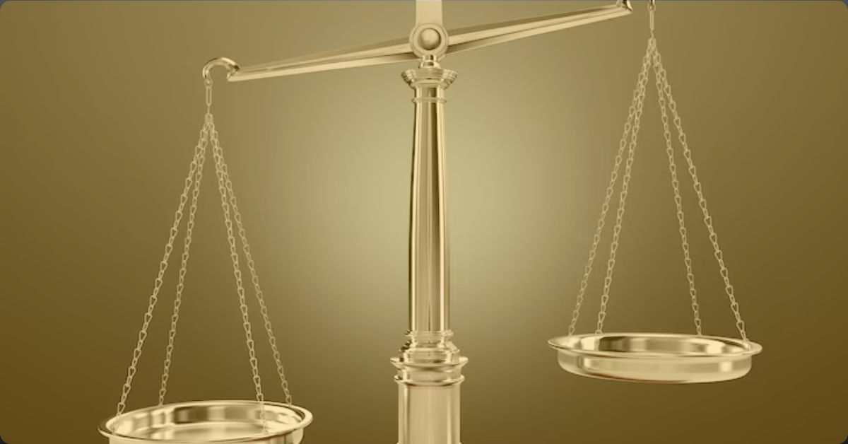An uneven beam balance scale