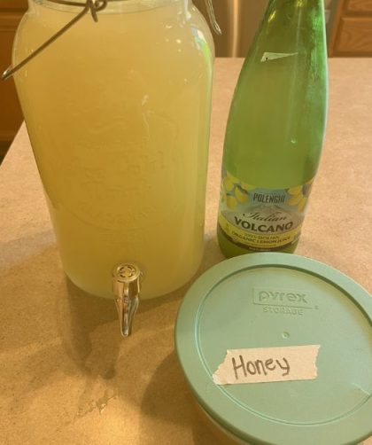 Homemade lemondade with lemon juice and honey
